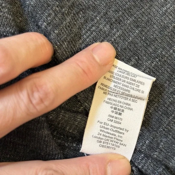 Free People - We The Free Split Back Turtleneck Cowl Neck Flyaway Back Top Sz.S - Picture 7 of 8